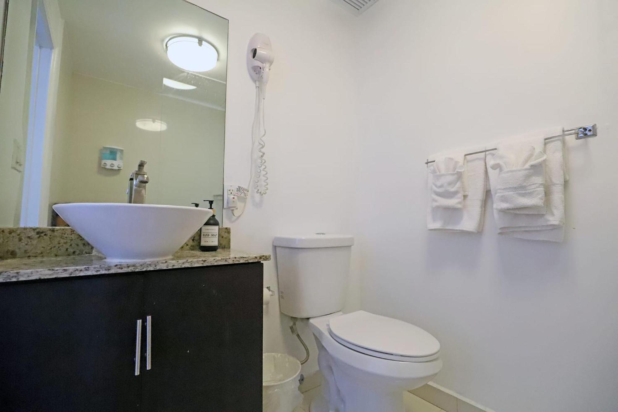 North Beach Steps To Sea Miami Apartment With Free Parking Family And Pet Friendly 마이애미 비치 외부 사진